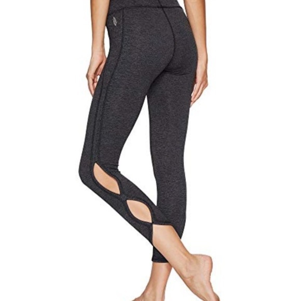 NWOT Free People Infinity Cut Out Ankle Legging Movement
